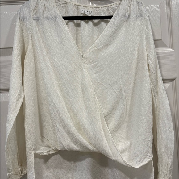 Velvet by Graham & Spencer White Textured Wrap Blouse XS - Picture 1 of 6